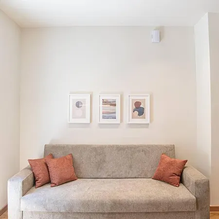 Peaceful Shelter In Apartment Athens